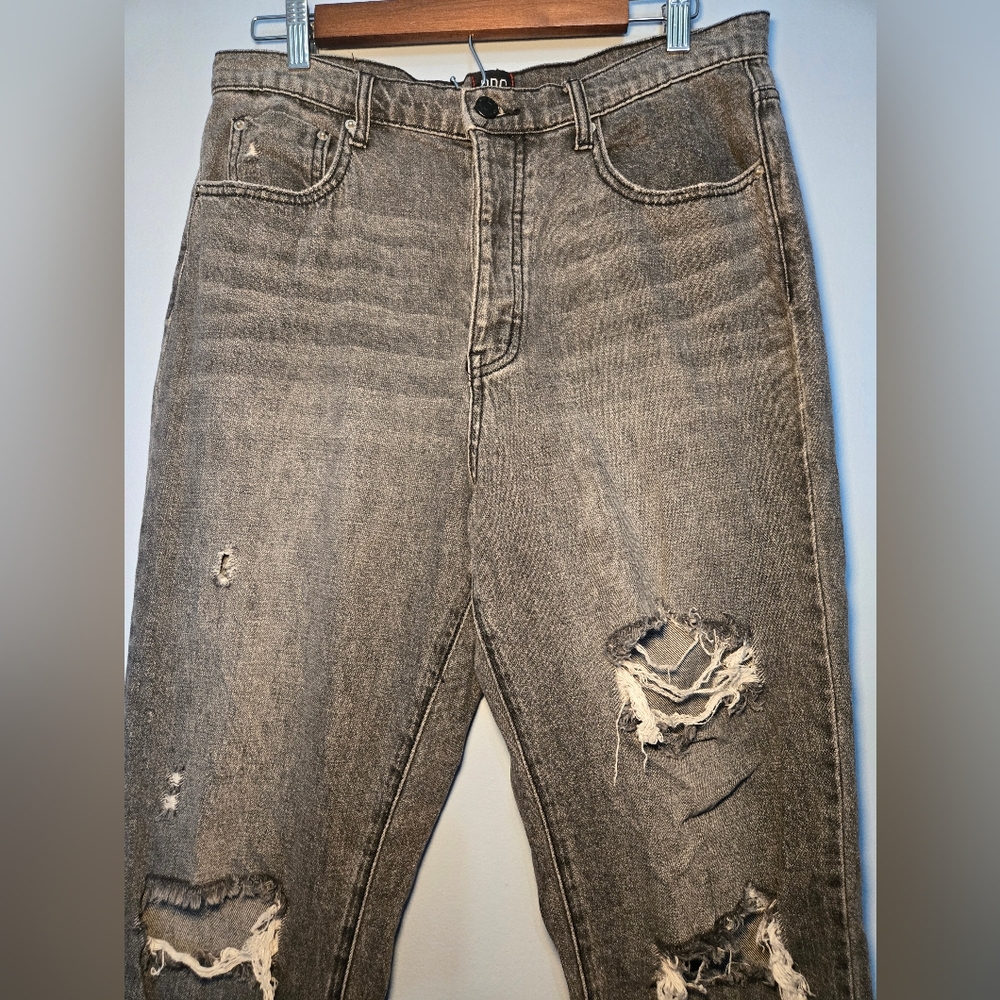 BDG Black Wash Distressed High-Rise Slim Straight Denim Womens Size 31 - Picture 2 of 16